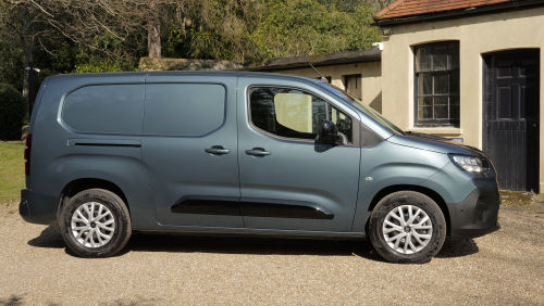 FIAT DOBLO L1 DIESEL 1.5 Multijet 100 H1 Van view 9